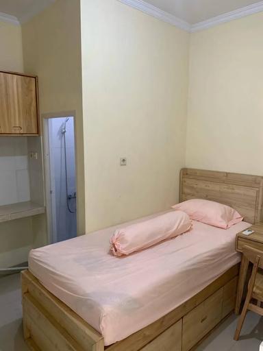 Kost Mozza Kebon Jeruk compact