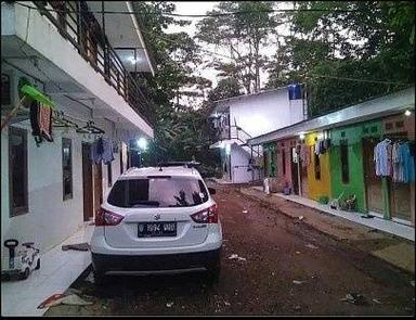 Kontrakan petak strategis di Serpong BSD Tangerang Selatan R Type 1