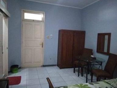 Kosan Eksklusif di Bangka, Kemang fully furnished (all in) W Type 1
