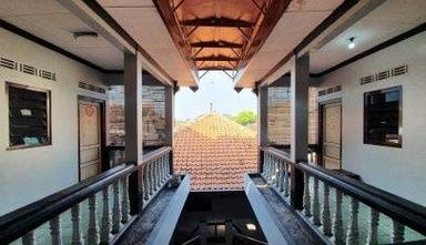 KOS BU HADI PERKIS PASAR LEGI SOLO Type 1