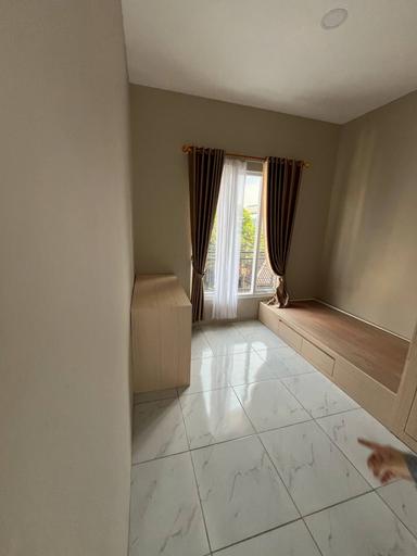 Kost Ketapang 37 standar