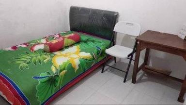 DIKONTRAKKAN KAMAR KOST UNTUK PUTRI MUSLIMAH PEMBAYARAN PER Type 1