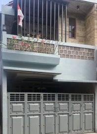 Kosan  Khusus Putri dan Kontrakan, Cipulir, Kebayoran Lama Type 1