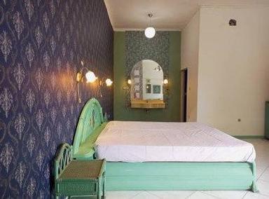 Guesthouse Kos Jakarta  rocky garden view balcony Type 1