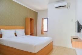 OYO Life 2590 Kost Assirot Type 1