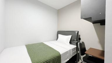 Trijaya House Pasar Baru Pocket Single Y