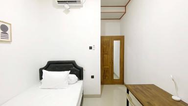 El-Homy Syariah Kost UII Jakal Yogyakarta Pocket Single X