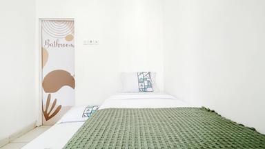 Katebe Kost Rawamangun Compact Single X