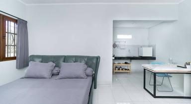 RuOptions Tomang Homestay Slipi Master Queen B