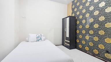 Merah Putih Kost 2 Jagakarsa Compact Double B