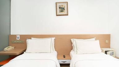 Heef Residence Pasar Baru Compact Twin A