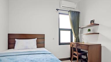 Utari Kost mBesi Jakal Yogyakarta Regular Single - F