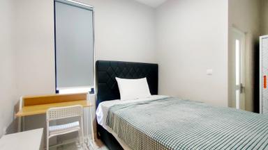 Logo 12 House Radio Dalam Compact Double B