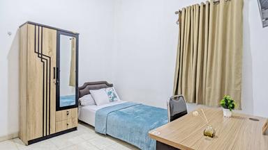 Queen House Caturtunggal Yogyakarta Compact Single - F