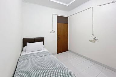 Soho House Tawakal Tomang Compact Single C - F