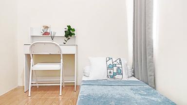 Hanif Kost Pisangan Ciputat Pocket Single D