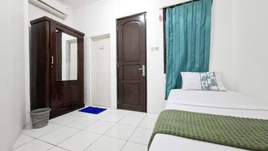 Umi Abadi 6 Kost Joglo Regular Single A