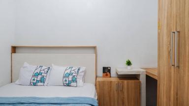 Kenconowungu Guesthouse Siliwangi Semarang Compact Queen A