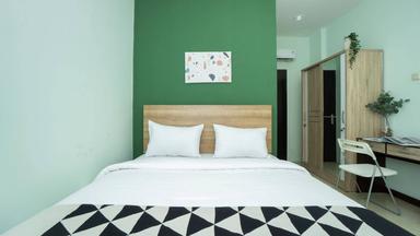 Rukita Dwiwarna Mangga Besar Superior Queen C