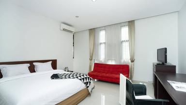 Rukita Antene Radio Dalam Flat Residence King 