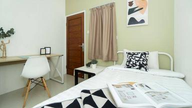 Uma Kost RKBM Gandaria Regular Single B