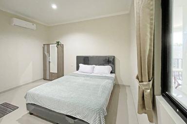 Hanna Residence Meruya Superior Queen A