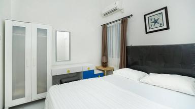 Pulo Residence Blok M Regular Queen A