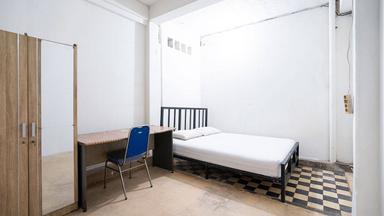 Ava Guest House Petojo Superior Queen A