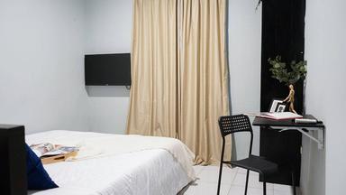 Rukita Melkan Cakung Regular Queen E