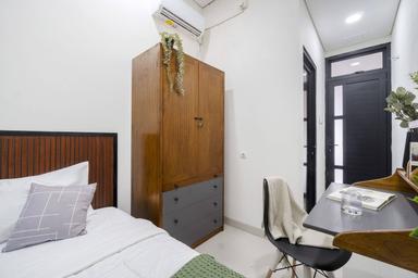 Rukita Tenang Jiwa UMS Solo Pocket Full A