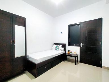 Anjum Kost Gayamsari Semarang Regular Single A