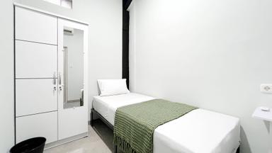 Uma Kost Amara Pasar Baru Compact Single A