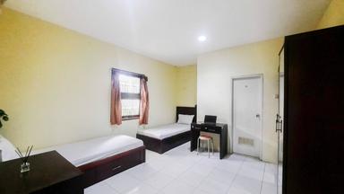 Griya Kuning Cirendeu Ciputat Executive Twin A