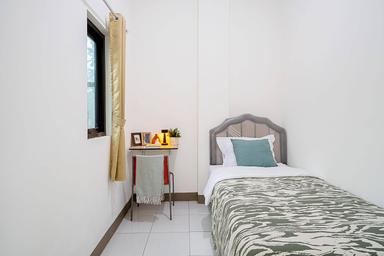 Rukita Monti Gunung Sahari Pocket Single B