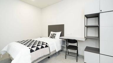 Rukita D'kubik Dom Kelapa Gading Superior Full A