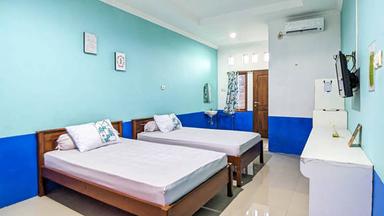 Ndalem Sabine Syariah Sitimulyo Bantul Yogyakarta Executive Twin