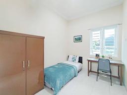 Compact Single A - F