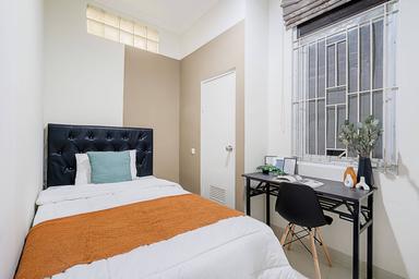 Rukita Montana Setiabudi Compact Full B