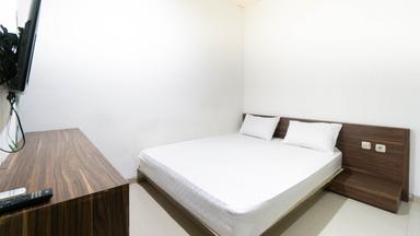 Casa Bella Gajahmada Regular Queen A