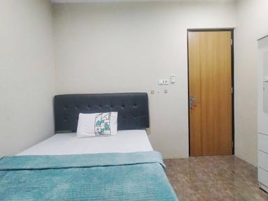 Trio Residence Yos Sudarso Semarang Compact Queen C