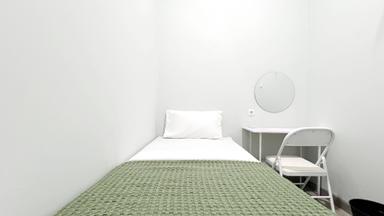 Uma Kost Amara Pasar Baru Pocket Single C