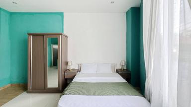 Koen View Radio Dalam Superior Queen B