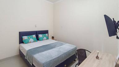 Cirendeu Residence Compact Queen