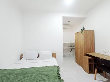 Bu Mangku Home Kemayoran Superior Queen C