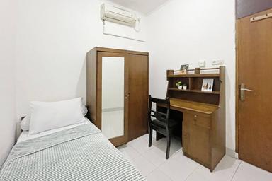 Soho House Tawakal Tomang Pocket Single B- F