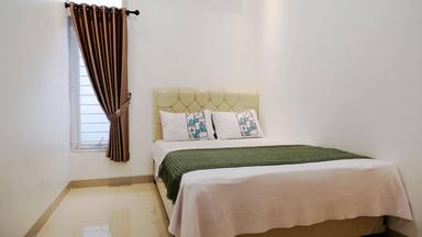 Putri Pahlawan House 42 Joglo Compact Double A