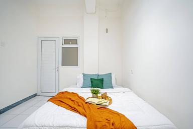 Rukita 79A Kemang Superior Queen A