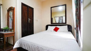 Putri Lathysha BSD Regular Double B