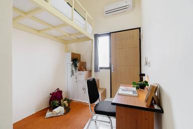 Rukita Ivory Taman Sari Pocket Single Loft A