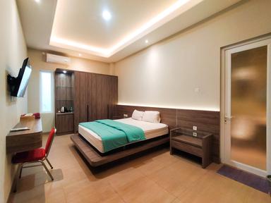 Sewu Inn Simpang Lima Semarang Executive Queen B